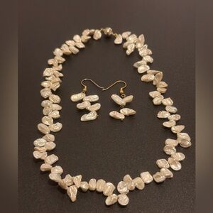 🌿 Baroque Freshwater Pearl Jewelry Set – Necklace + Drop Earrings